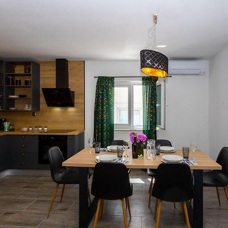 City Apartment Nora, Old Town Located, Free Parking Makarska Exterior photo