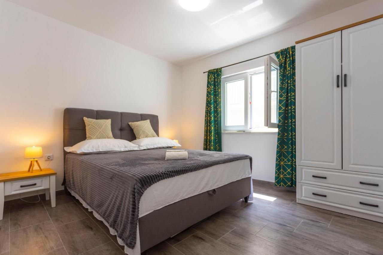 City Apartment Nora, Old Town Located, Free Parking Makarska Exterior photo